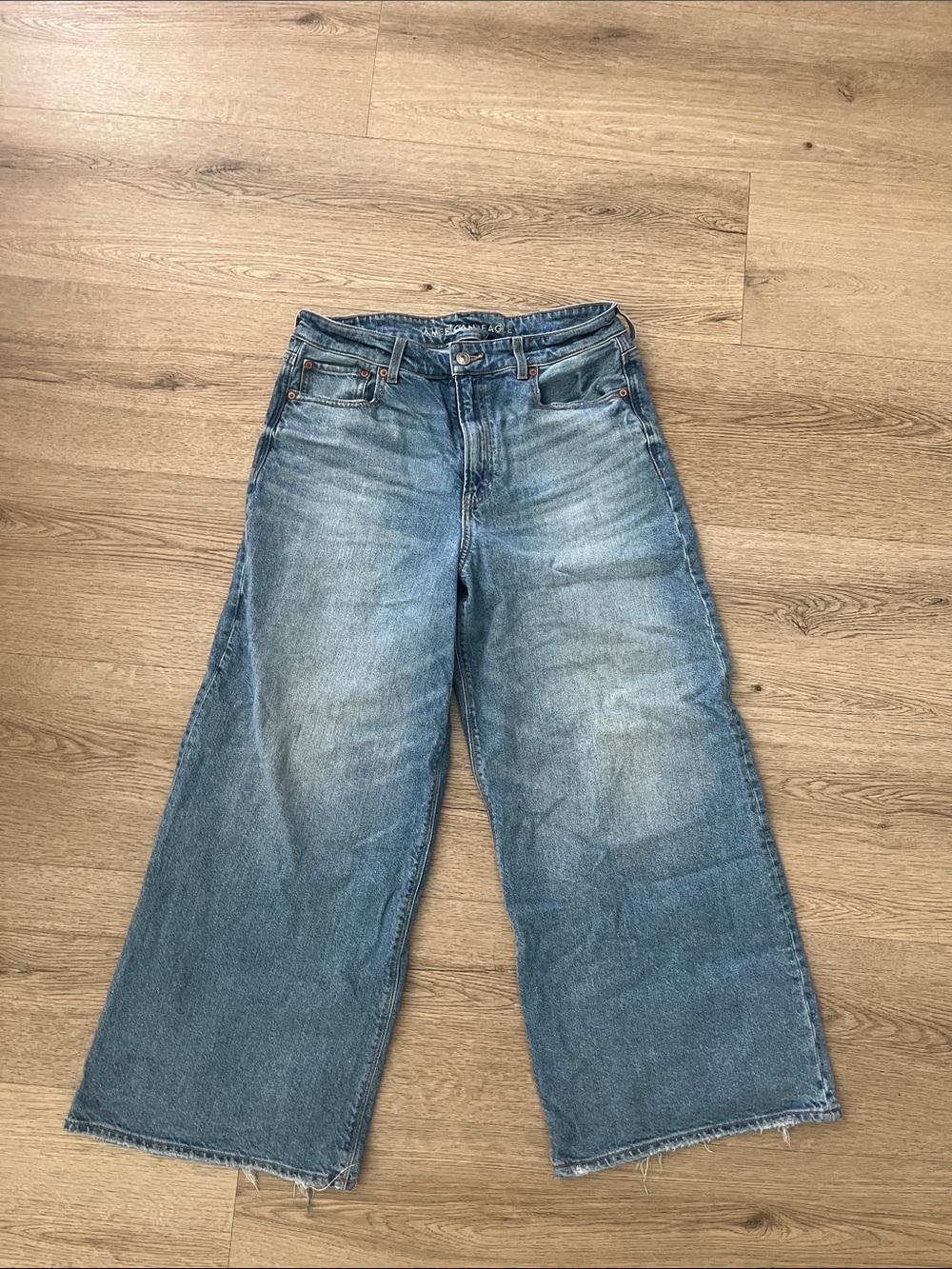 American Eagle Outfitters Wide-Leg Strigid Faded Blue Denim Jeans